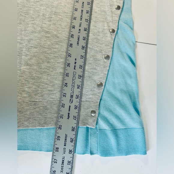 NEW Asymmetrical Hem knit sweater Draped Button Long Sleeve Top SZ XS - Picture 8 of 10